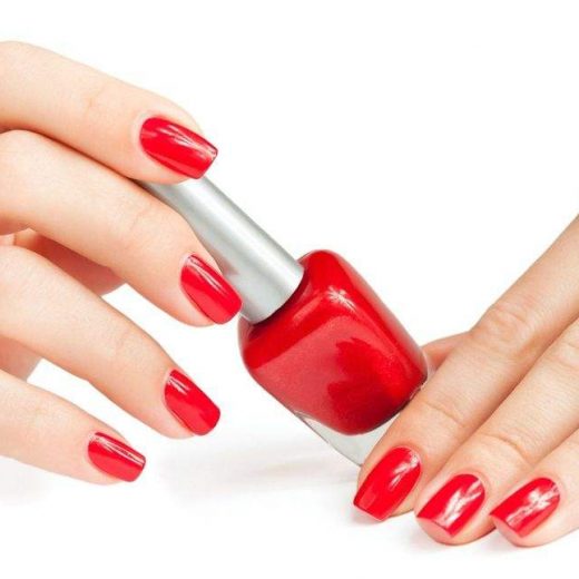 Red classic nail lacquer